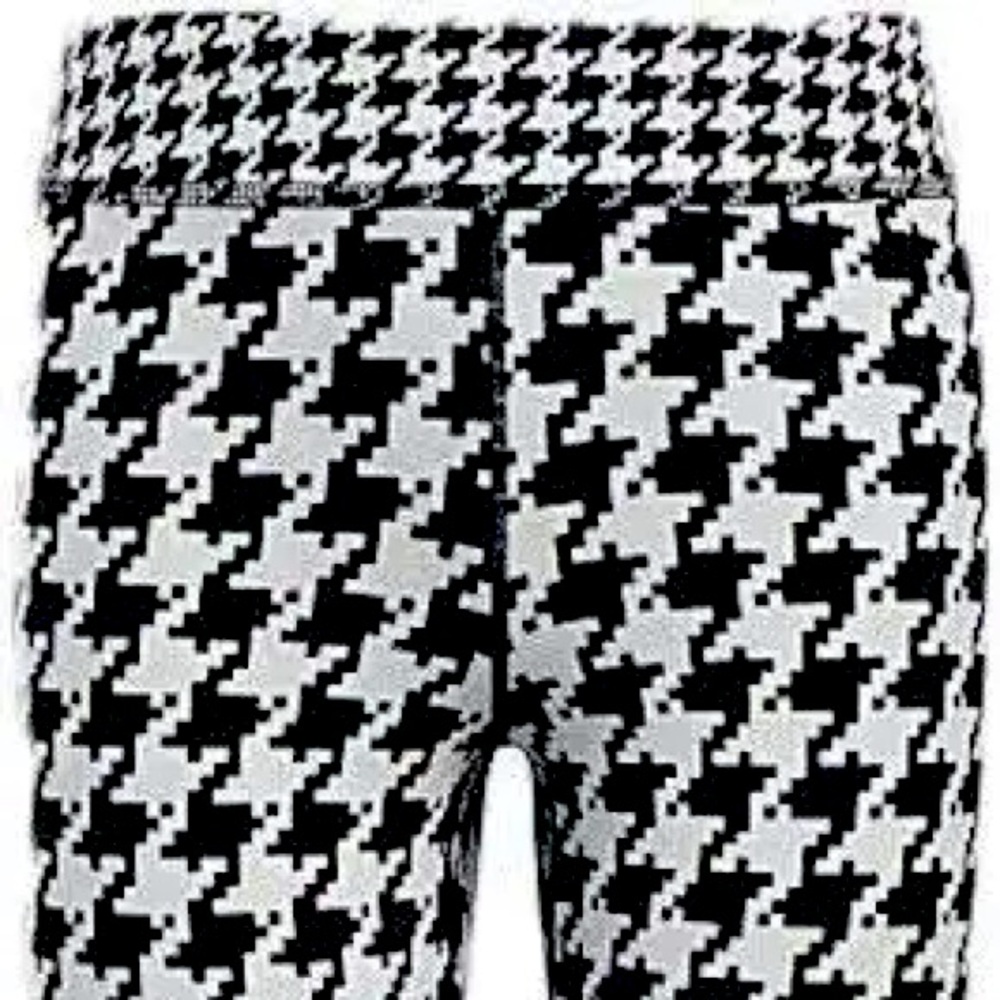 Girls L- Stylish Black and White Houndstooth Girl’s Leggings